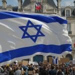 Drapeau Israélien à Nice : Le Défi de la Neutralité
