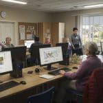 Fracture Numérique : La Banlieue Face À L'Informatique