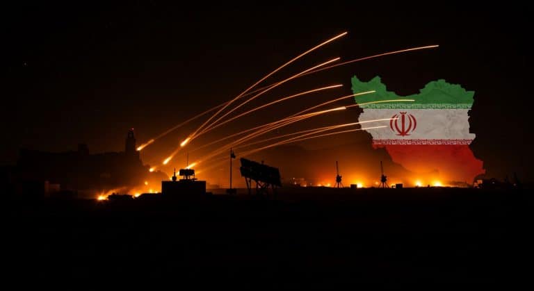 Iran Contre États-Unis : Une Riposte Symbolique Décryptée