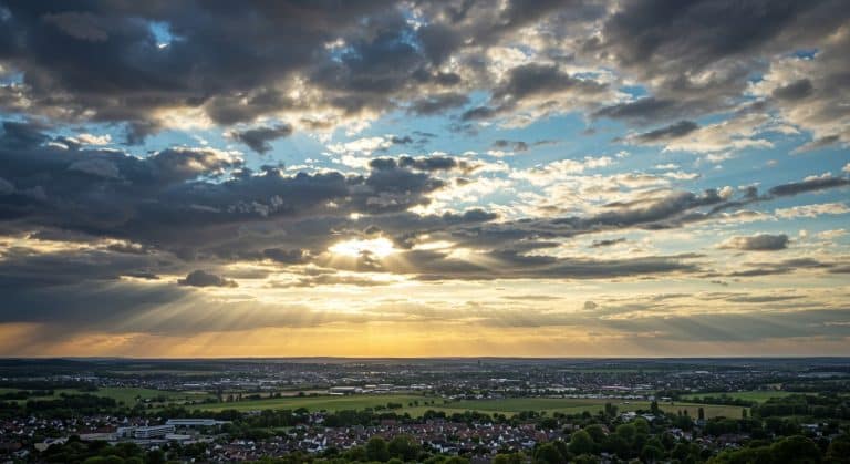 Météo à Stains : Prévisions Détaillées sur 7 Jours