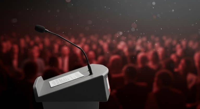 Polémique Mélenchon : Clash au Congrès du PS
