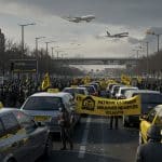 Taxis en Colère : Blocages et Réforme Sanitaire en Débat