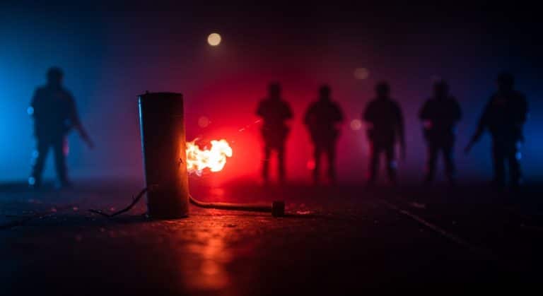 France : Répression des Attaques par Mortiers d’Artifice