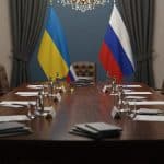 Guerre en Ukraine : Négociations Cruciales à Istanbul