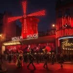 Les Ailes du Moulin-Rouge Tournent à Nouveau à Paris