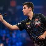 Luke Littler : La Star de 18 Ans Conquiert les Fléchettes