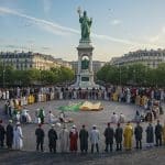 Rassemblement Place de la République : Polémique à Paris