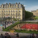 Trianon Palace : Les Terrains de Padel Illégaux à Démolir