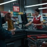 Vente d’Alcool aux Mineurs : Un Scandale Persistant