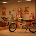 Découvrez 60 Mobylettes Vintage dans un Musée Unique