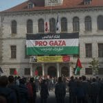 Banderoles Pro-Gaza : Les Maires du Val-de-Marne Défient le Préfet