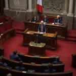 Crise Politique : La Gauche Pousse pour Matignon en 2025