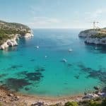 Dépollution des Calanques : Un Défi Écologique Majeur