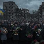Deuil à Kiev : Hommage aux Victimes d’un Bombardement Russe