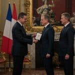 Macron Honore Ferrand : Une Cérémonie Chargée d’Histoire