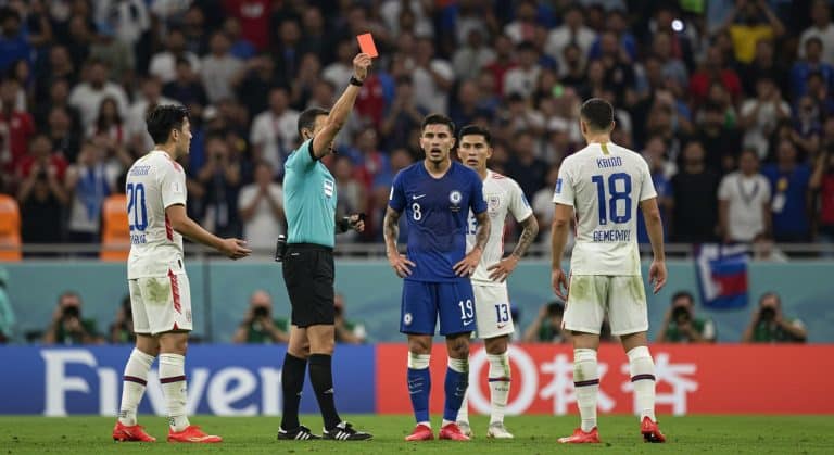 Tchouaméni Expulsé : Le Geste Qui Secoue Les Bleus