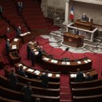 Gauche Unie Après Rejet Motion Censure Budget 2026