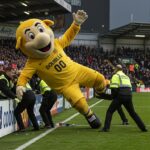 Mascotte Ivre Exclue du Stade en FA Cup