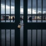 Agression à l’École à Nice : Une Mère Sème la Panique