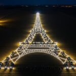 Agriculteurs Val-d&rsquo;Oise : Une Tour Eiffel Géante en Tracteurs
