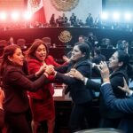 Bagarre au Parlement Mexicain : Députées en Échauffourées