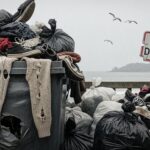 Crise Recyclage Textile Finistère : Dons ou Déchets ?