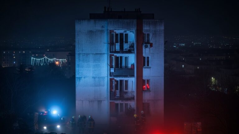 Défenestration Mortelle à Marseille Nuit de Noël