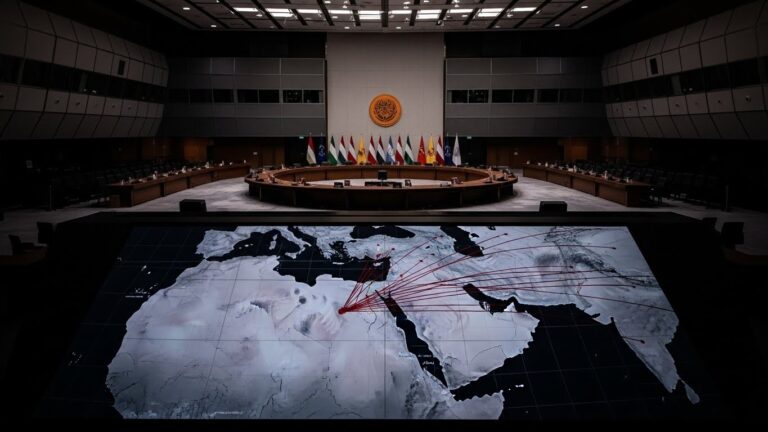 Iran en Ébullition : Khamenei Fustige les Manifestants et Trump