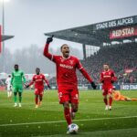 Red Star Écrase Grenoble 0-3 Et S&rsquo;Accroche À La 2e Place