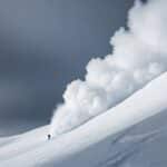 Six Skieurs Tués par Avalanches dans les Alpes en 48h