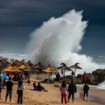 Tragédie en Argentine : Vague Géante Emporte un Jeune Cavalier