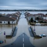 Crues 2026 : Inondations Persistantes et Routes Coupées en France