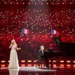 Hélène Rollès Chante Devant 800 Millions en Chine