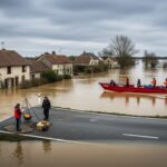 Inondations à Jusix : Village Isolé Ravitaillé par Bateau