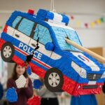 Piñata Voiture Police Mulhouse : Polémique Art Étudiant