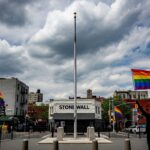 Retrait Drapeau Arc-en-Ciel Stonewall : Polémique New York