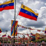 Venezuela : Manifestations Massives pour le Retour de Maduro