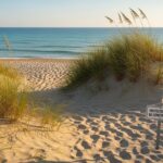 Paillotes Interdites au Grand Travers : La Justice Tranche Définitivement