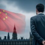Royaume-Uni : Arrestation pour Espionnage Chinois d’un Proche de Députée