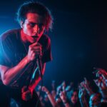 Sombr : Le Nouvel Astre du Rock à Paris