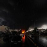 Téhéran sous Pluie Noire Toxique Après Incendies Pétroliers