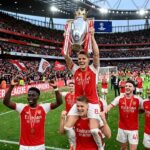 Arsenal Bat Crystal Palace Et Fête Son Titre Avant La Finale Européenne