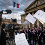 Audiovisuel Public : Le Modem Lance un Contre-Rapport Controverse