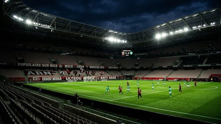 Barrages L1/L2 : Nice Affrontera Saint-Étienne à Huis Clos