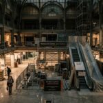 BHV Paris en Chantier : Magasin Fantôme ou Renaissance Stratégique ?
