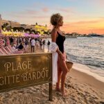 Cannes Honore Brigitte Bardot Avec Sa Plage Dédiée