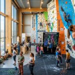 Climb World : La Plus Grande Salle d&rsquo;Escalade de Bloc Ouvre à Paris