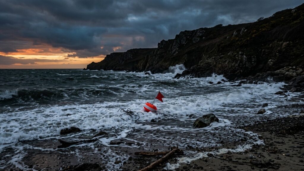Côtes-d&rsquo;Armor : Tragédie d&rsquo;un Apnéiste Retrouvé Mort Près d&rsquo;une Plage