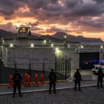 Équateur : Méga-Prisons pour Éradiquer les Gangs