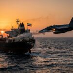 Guerre en Iran : F-18 Américain Neutralise Navire Iranien Forçant le Blocus